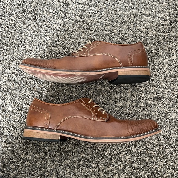 Madden | Men’s Brown Lace Up Dress Shoe - Picture 6 of 10